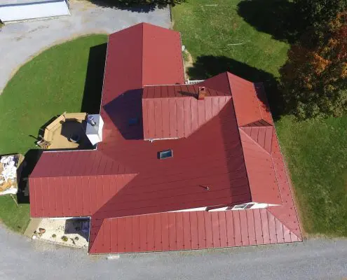 metal roof installed by a roofing contractor