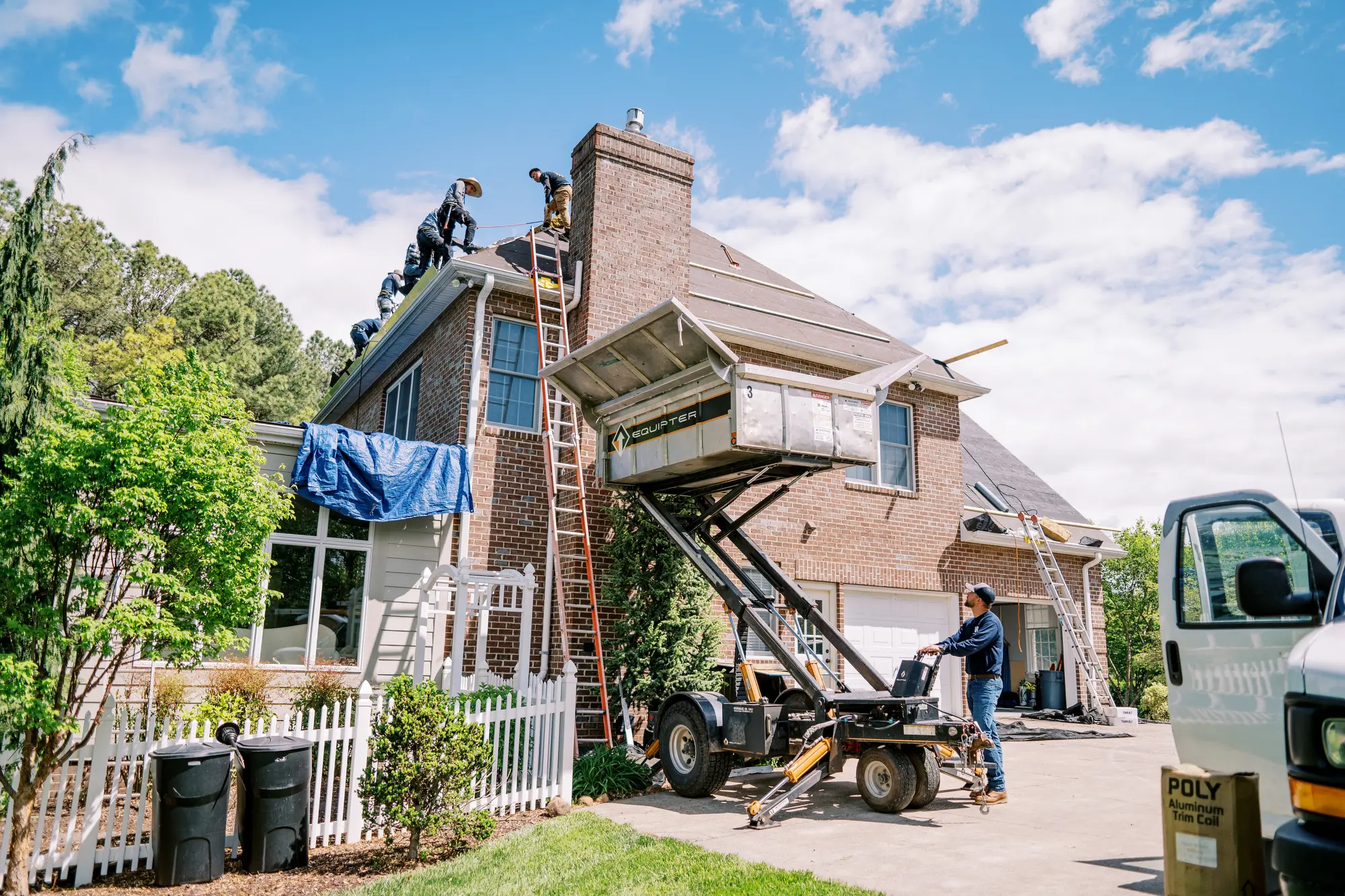 asphalt roofing company