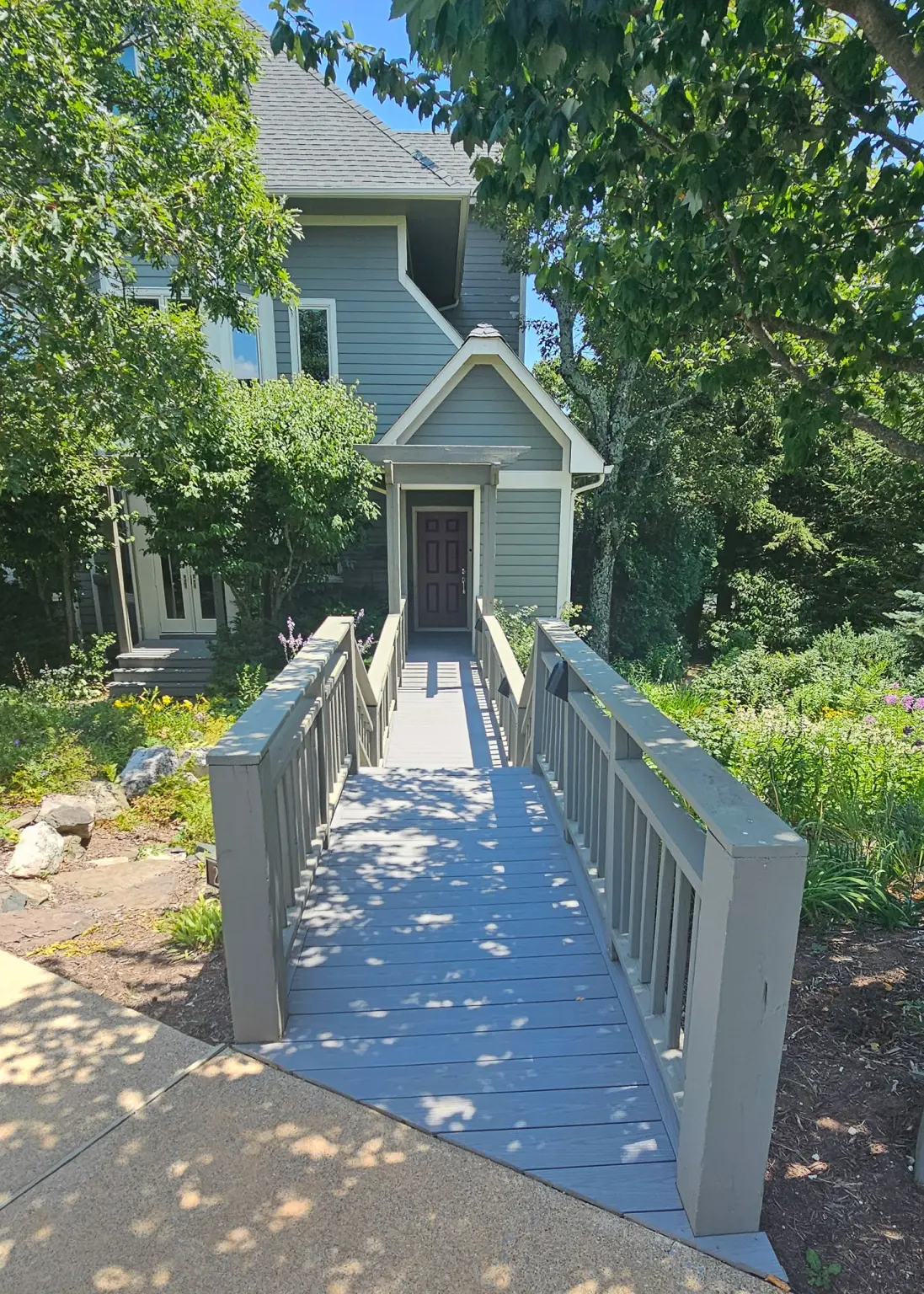 VRE_WintergreenDeck_FinishedProjectPhotos